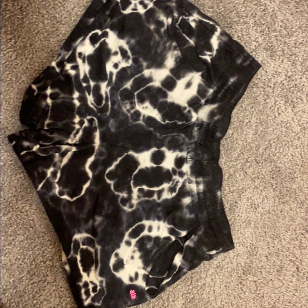 marble shorts